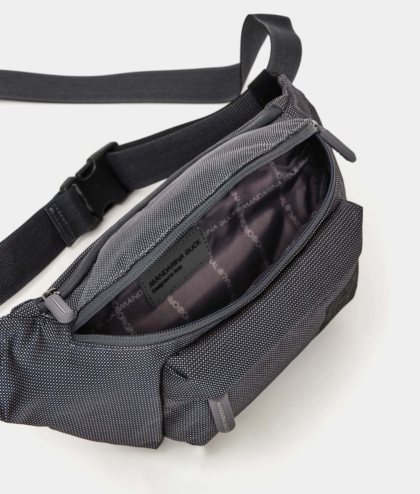 Outlet Mandarina Duck DISTRICT Belt Bag Steel