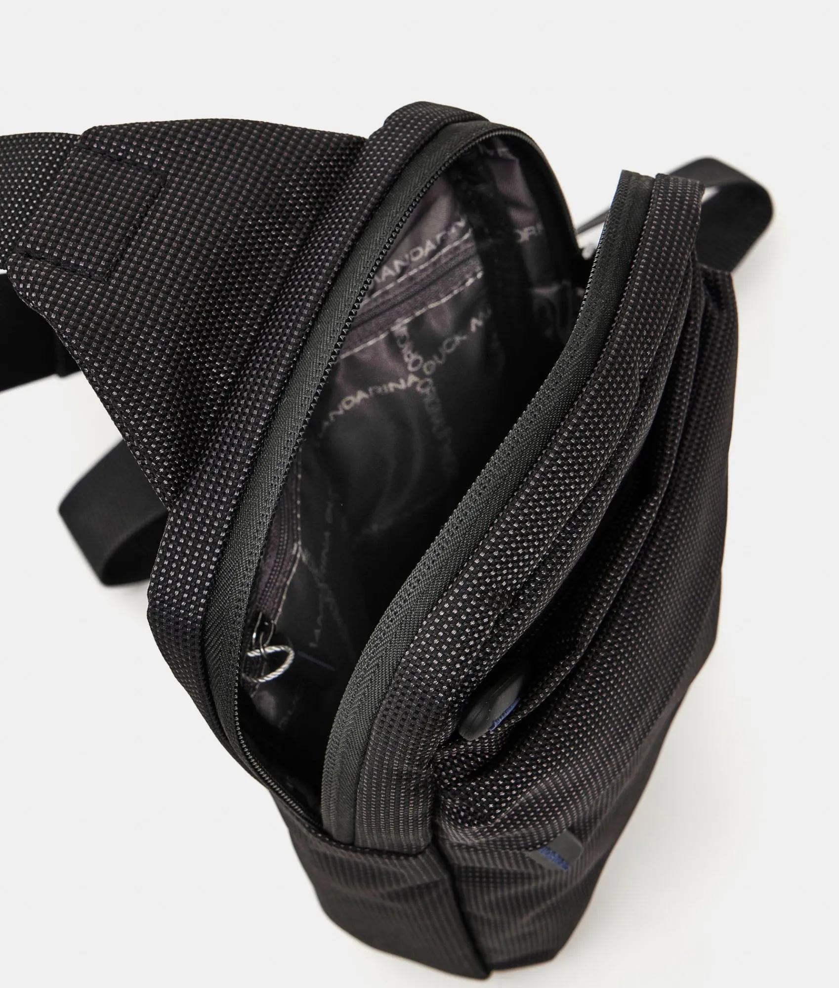Outlet Mandarina Duck DISTRICT Sling Bag BlackInk