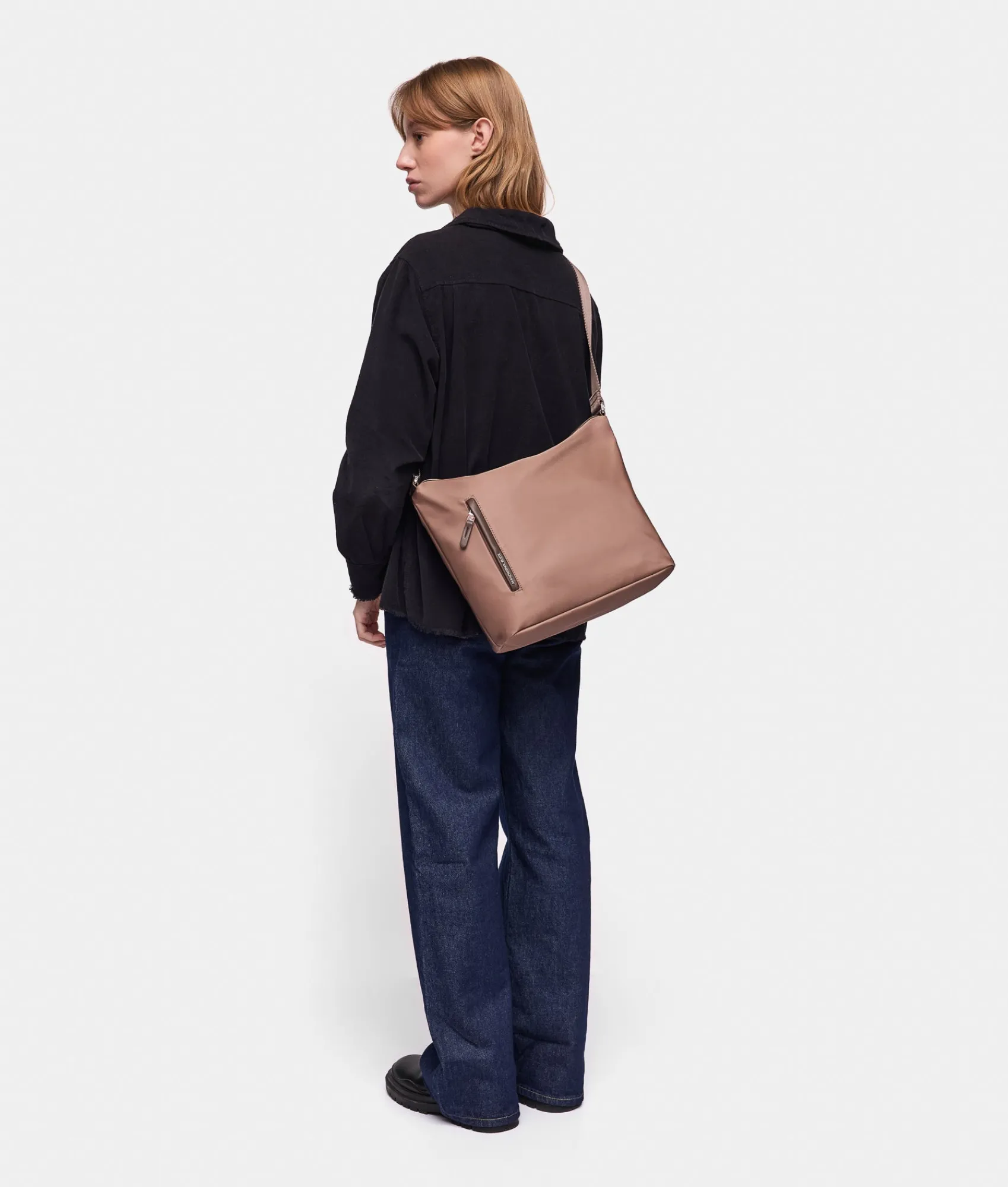 Fashion Mandarina Duck HUNTER Medium Crossbody Bag Beaver