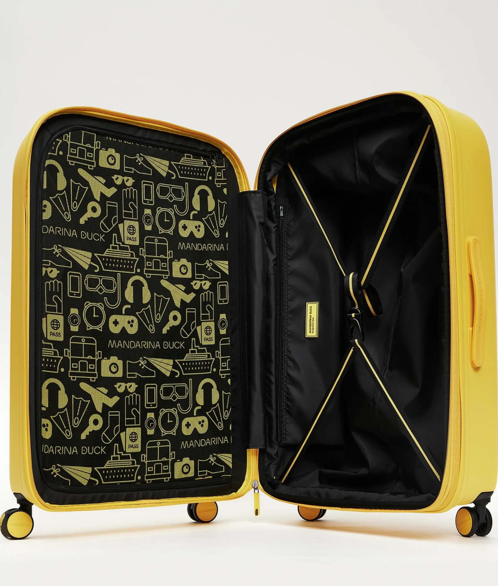 Outlet Mandarina Duck LOGODUCK+ Medium Expandable Trolley (4 Wheels) | cm 69 X 45 X 32/35 DuckYellow